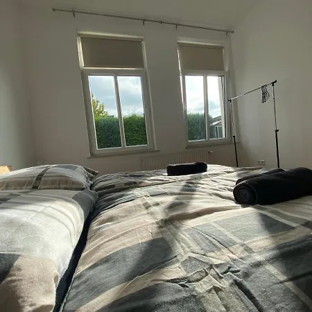 Ferien- Und Monteurwohnung In Guter Lage Fuer Bis Zu 5 Personen Lejlighed Oldenburg